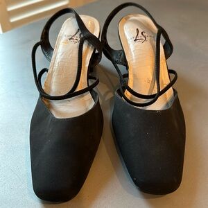 Upper Balance Shoes by Soft Systems